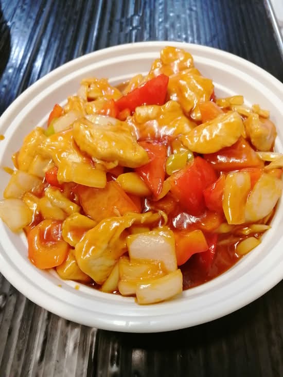 50. Sweet & Sour Chicken (Gai Pad Priew Waan)