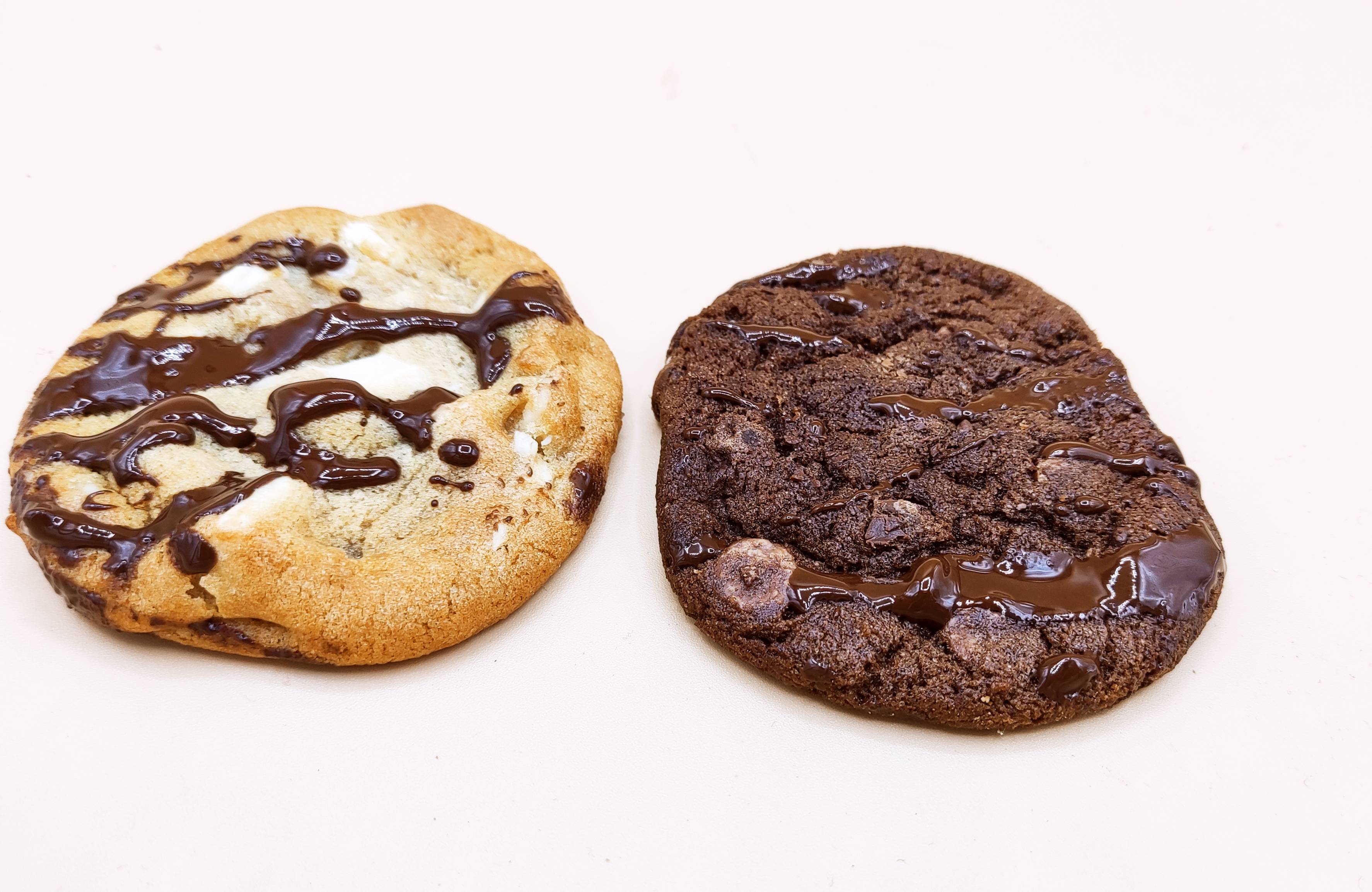 Random Chocolate Cookie (1pc)