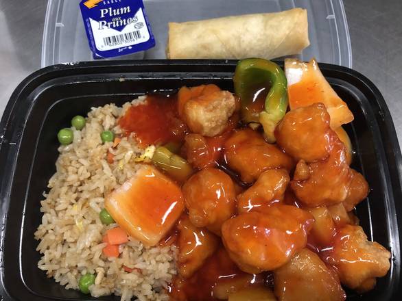 Sweet and sour Chicken with fried Rice ( with spring rolls) 甜酸鸡饭,