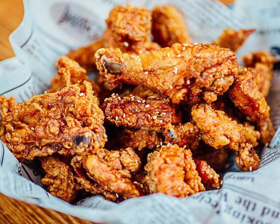 Soy Garlic Chicken (간장마늘 치킨)