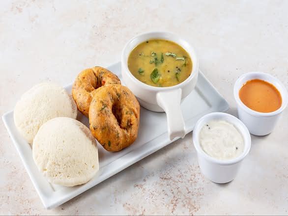2 Idli/ 2 Vada Combo