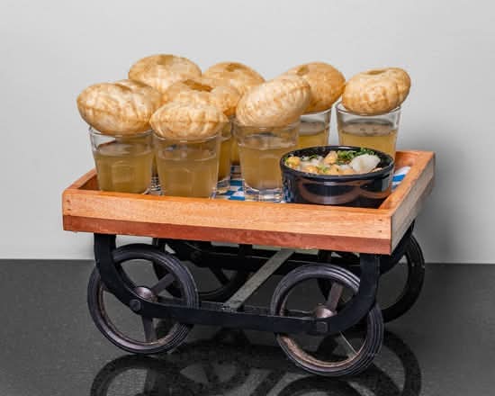 Pani Puri Shots (9 Puri)