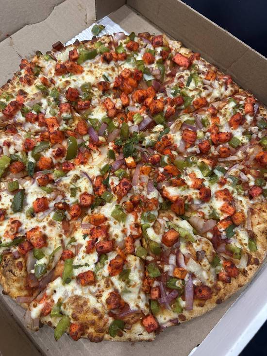 Tandoori Paneer Pizza Bogo