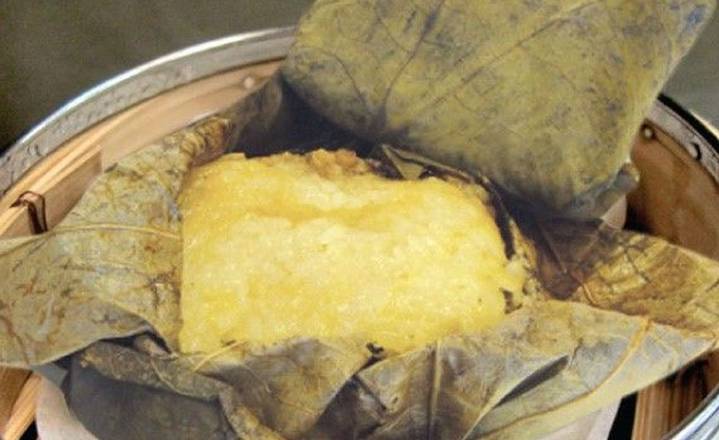 A8 Sticky Rice Lotus Leaf Wrap