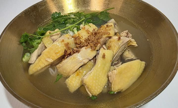 117L Chicken Rice Noodle Soup