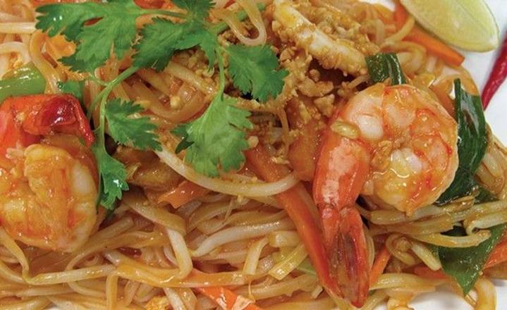 422 Pad Thai w/Tomato sauce