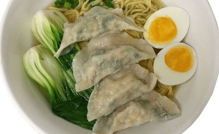 157 Chive Veggies Pork Dumplings Ramen