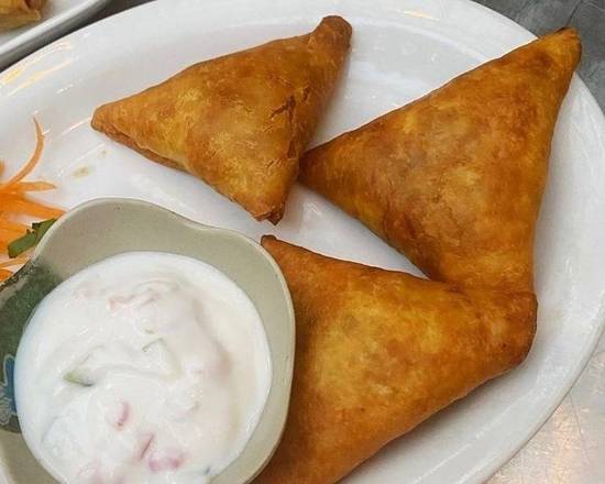 Spicy Chicken Samosas
