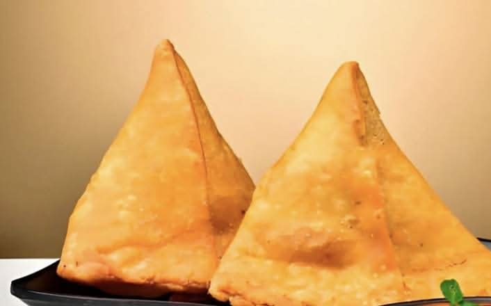 Chicken Samosa (2 pcs)