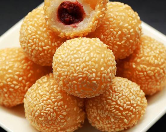 Boules de Sésames aux Haricots Rouges / Sesame Ball with Red Bean Filling/红豆麻球