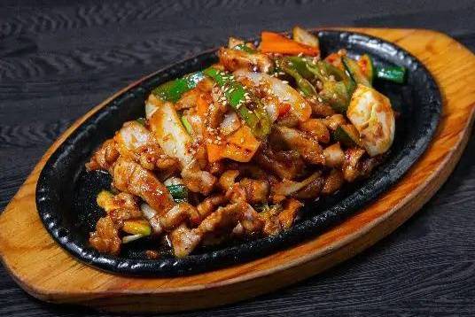J06 Chicken Bulgogi Jungsik 치킨불고기 정식