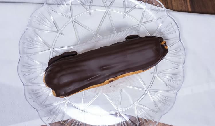 Chocolate Eclairs 1pc