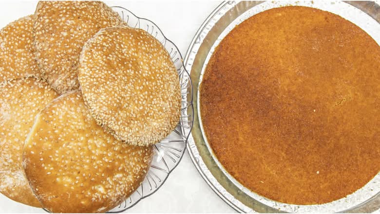 Knafeh on a Tray (12inch)