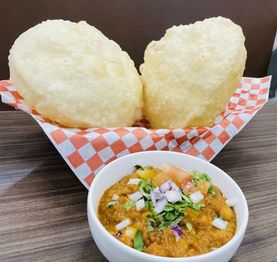 Cholle Bhatura