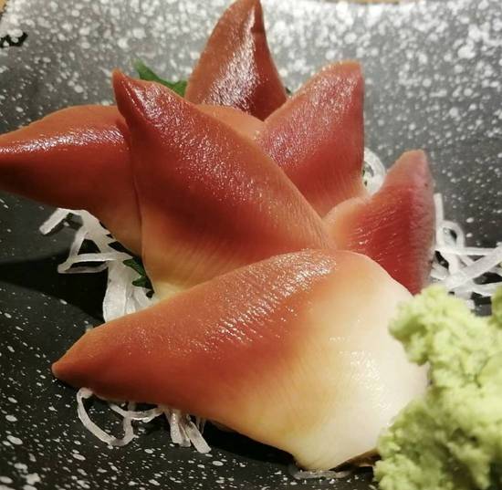 Hokkigai Sashimi