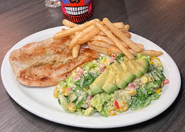 Poitrine De Poulet Grillee / Grilled Chicken Breast / Pechuga De Pollo a La Parrilla