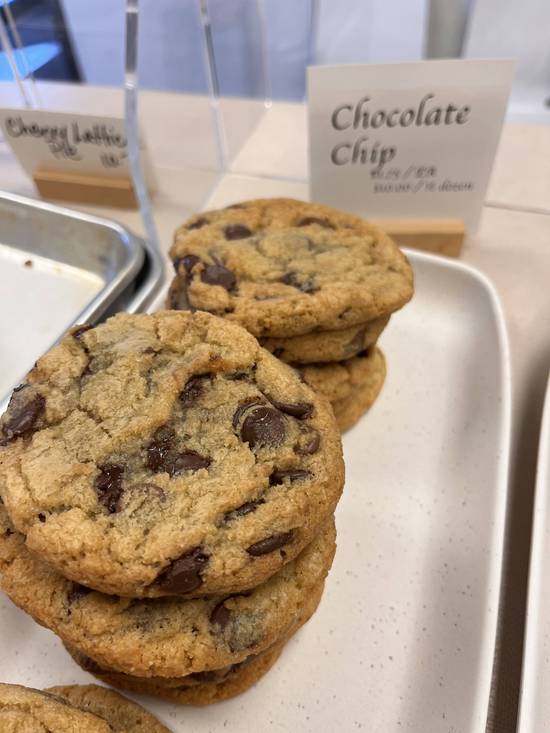 Double Chocolate Chip Cookies (1pc)