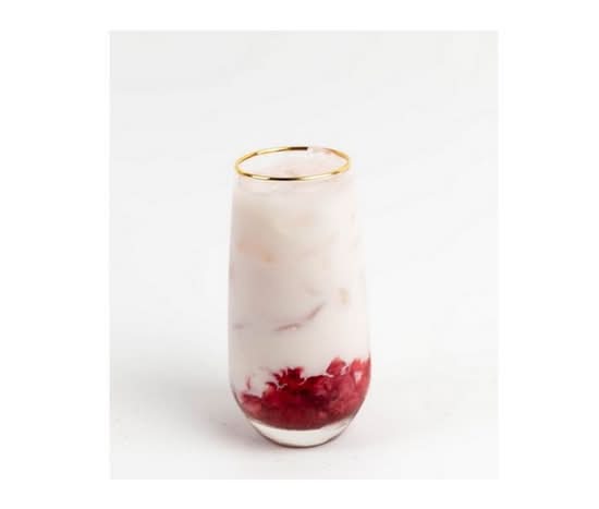 81. Strawberry Latte / 81. Latte aux Fraises