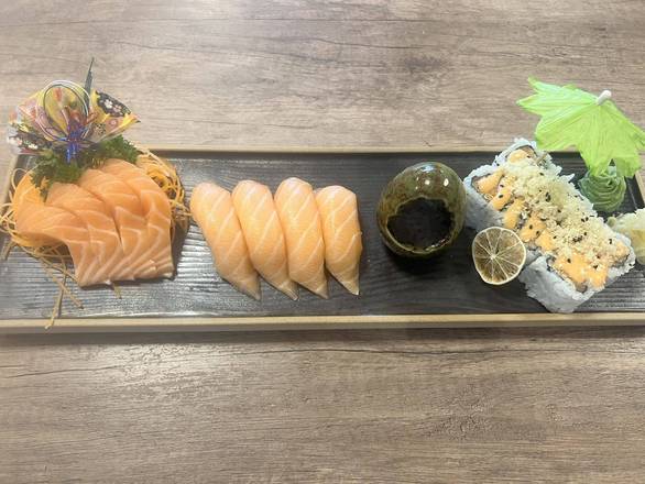 Salmon lover Combo (14 Pcs)