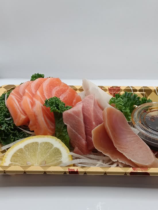 S8. Sashimi Appetizer (9 pcs)