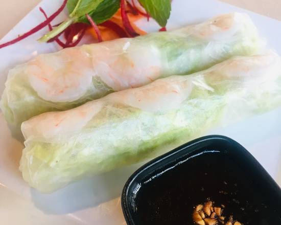 2. Rouleaux printaniers végétarien / Vegetarian Spring Rolls