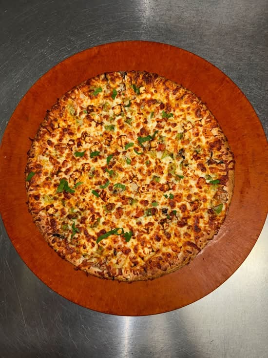 Shahi Paneer Pizza (Small)
