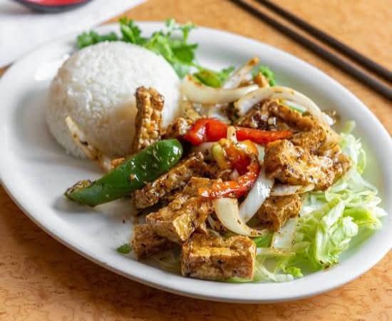 50A. Tofu sautés aux arachides / Tofu Sauteed with Peanut