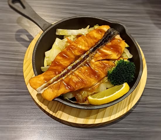 Salmon Teriyaki Set / 연어 테리야키 세트