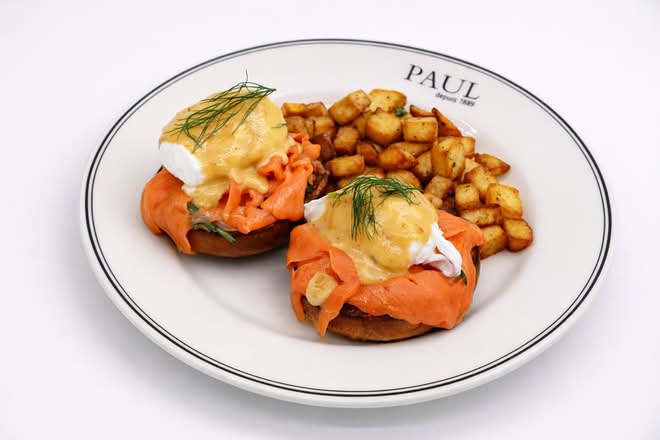 Smoked Salmon Benedict