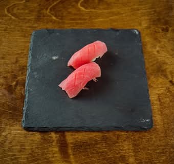 Tuna Nigiri 2pc