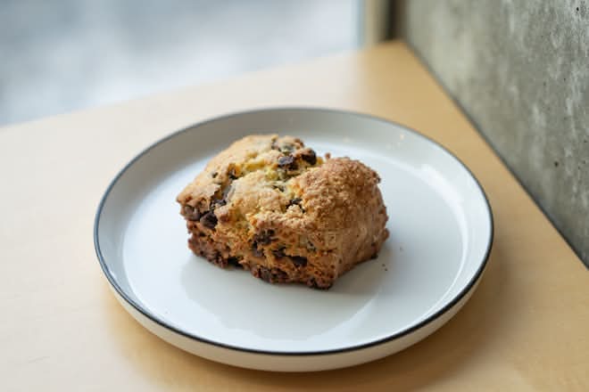 Scone Chocolat et Fleur d'Oranger / Chocolate Orange Blossom Scone