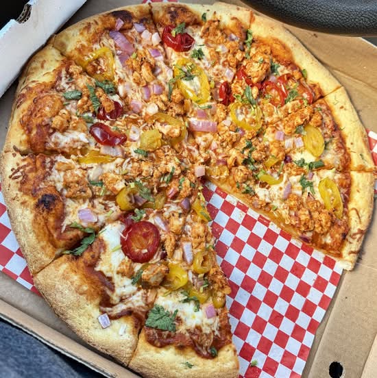 Butter Chicken Pizza