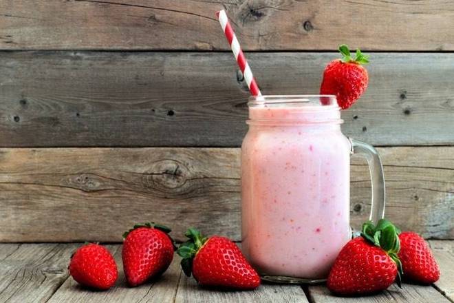 SINH TỐ DÂU TÂY Strawberry Smoothie