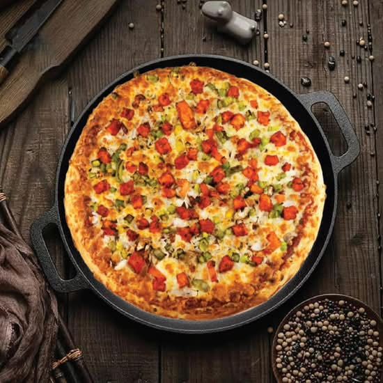 Tandoori Paneer Pizza