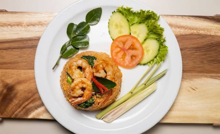 R4 Tom Yum Fried Rice with Prawns