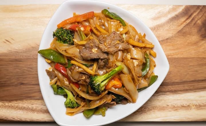 19. Pad Kee Mao