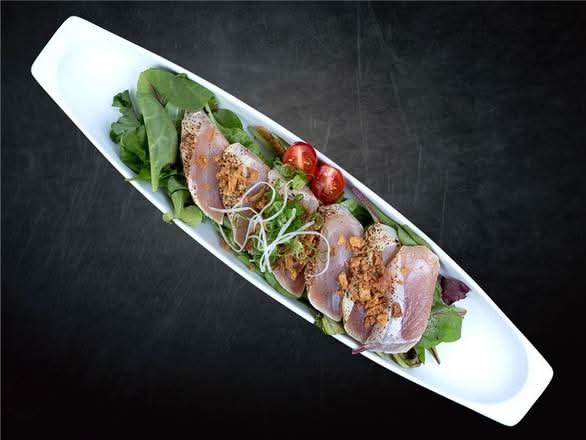 Tuna Tataki Salad