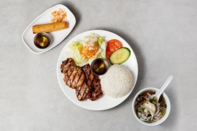 C1- Grilled Chicken (Gà Nướng) (Poulet Grillé) Combo