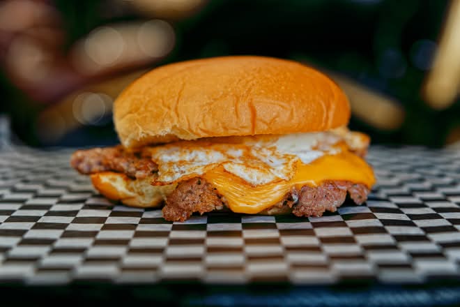 IDLE Smashbagger Breakfast Sandwich
