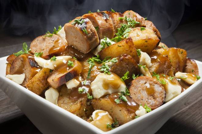 Poutine au Poulet et Saucisse  / Chicken Poutine and Sausage