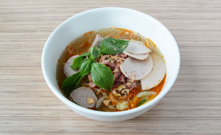 46. Spicy w Beef, Meatballs & Ham