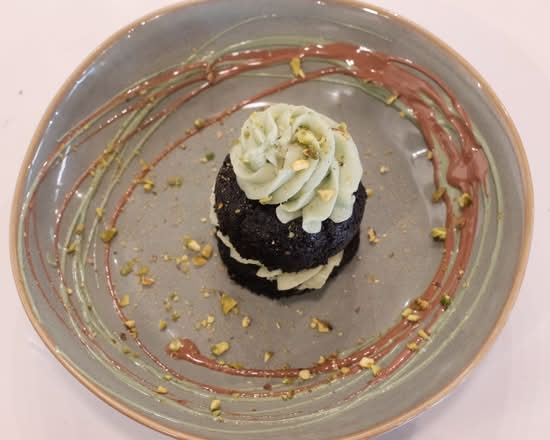 Chocolate Pistachio Ganache Cake