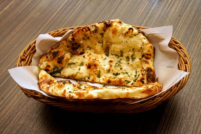 BUTTER NAAN