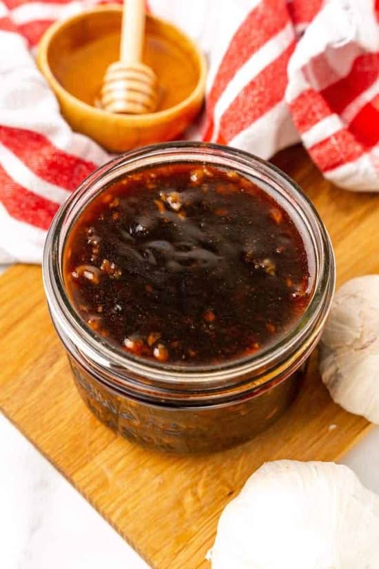 Sauce au miel et à l'ail / Honey garlic sauce