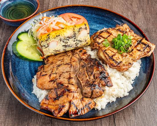 43. Grilled Chicken with Grilled Pork Chop and Steamed Egg on Broken Rice (烤猪扒烤鸡扒蒸蛋碎米饭)