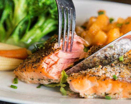Filet de saumon rôti au four / Roasted Salmon Fillet