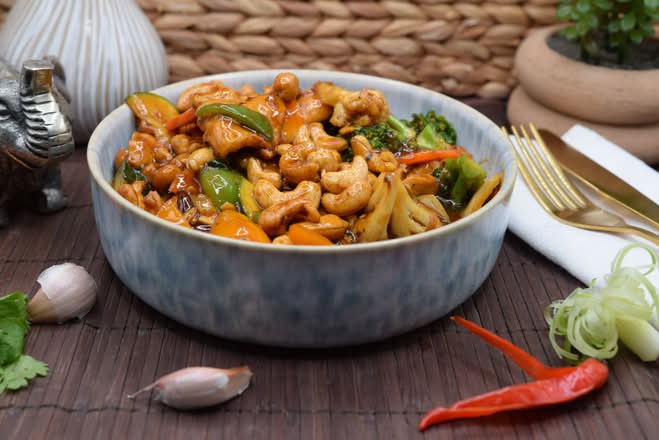 Cashew chicken