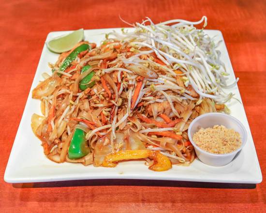 CF142.  Chicken Pad Thai