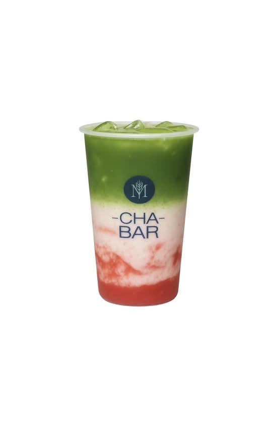 Strawberry Matcha Latte (Medium Only)