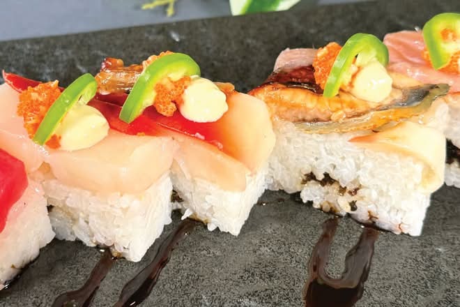 Chef's Selection Sashimi Oshizushi